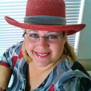 Meet your Posher, Bobbi